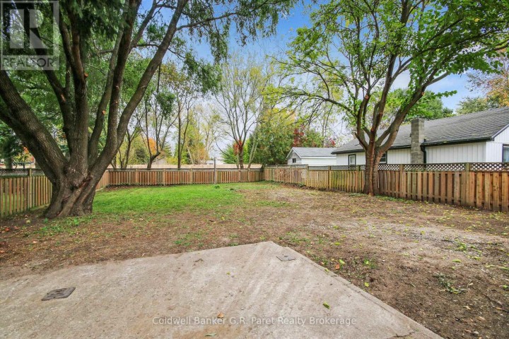 Photo 3 at 171 Crysler Street, Delhi, Norfolk County