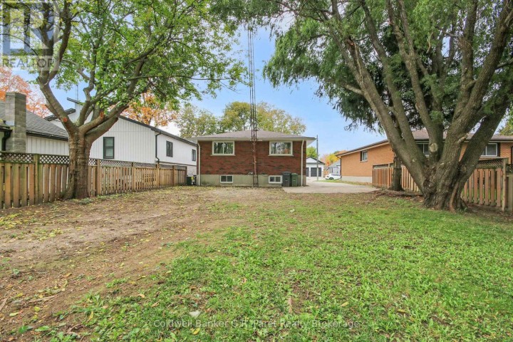 Photo 5 at 171 Crysler Street, Delhi, Norfolk County