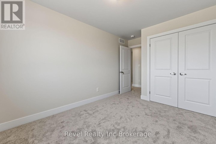 Photo 31 at 325 Kading Crescent, Woodstock - South, Woodstock