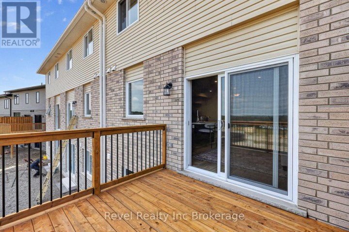Photo 34 at 325 Kading Crescent, Woodstock - South, Woodstock