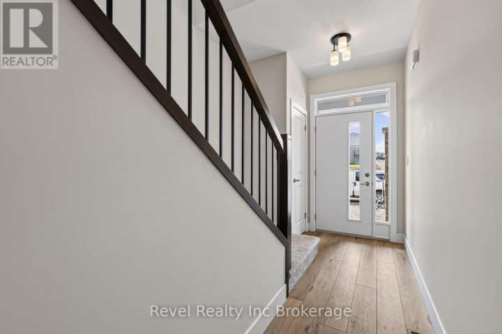 Photo 6 at 325 Kading Crescent, Woodstock - South, Woodstock