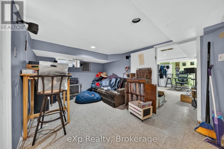 Photo 19 at 126 Chatham Street, Brantford