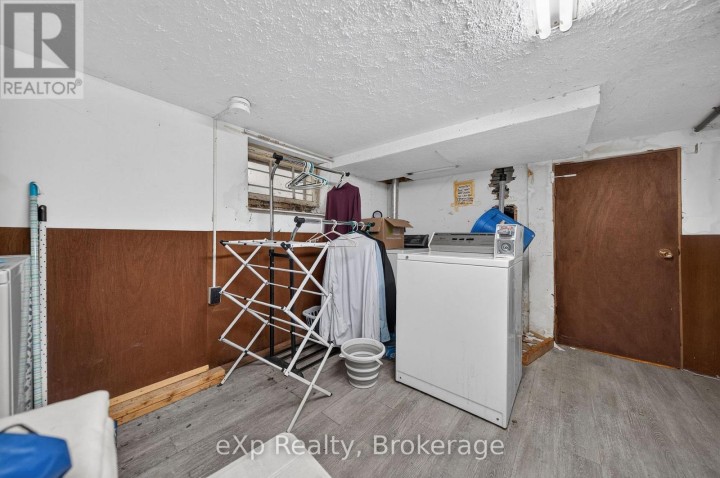 Photo 25 at 126 Chatham Street, Brantford