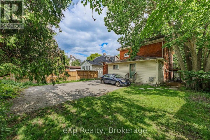 Photo 32 at 126 Chatham Street, Brantford