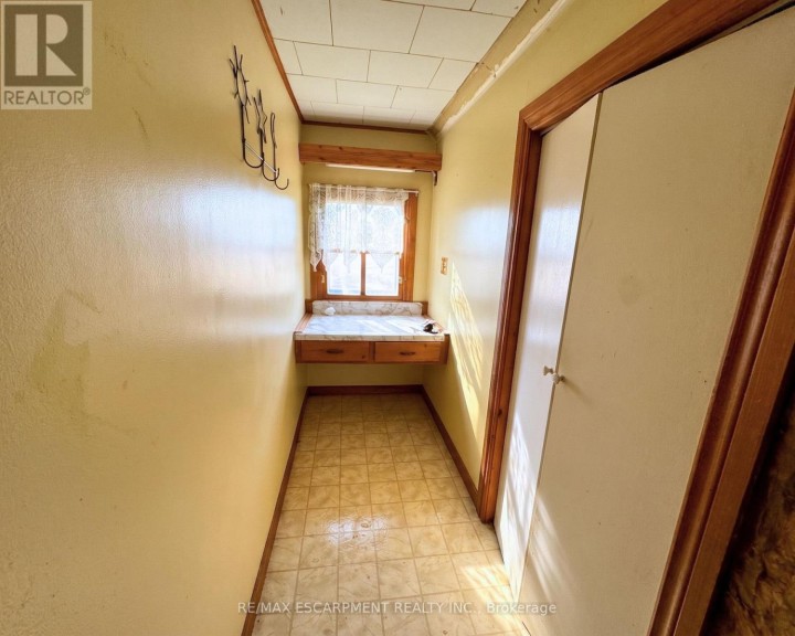 Photo 15 at 233 Talbot Street, Courtland, Norfolk County