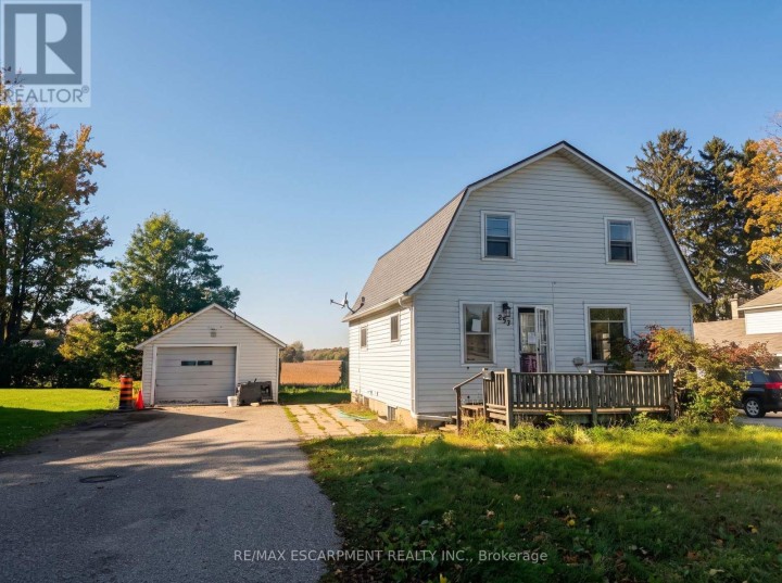 Photo 2 at 233 Talbot Street, Courtland, Norfolk County