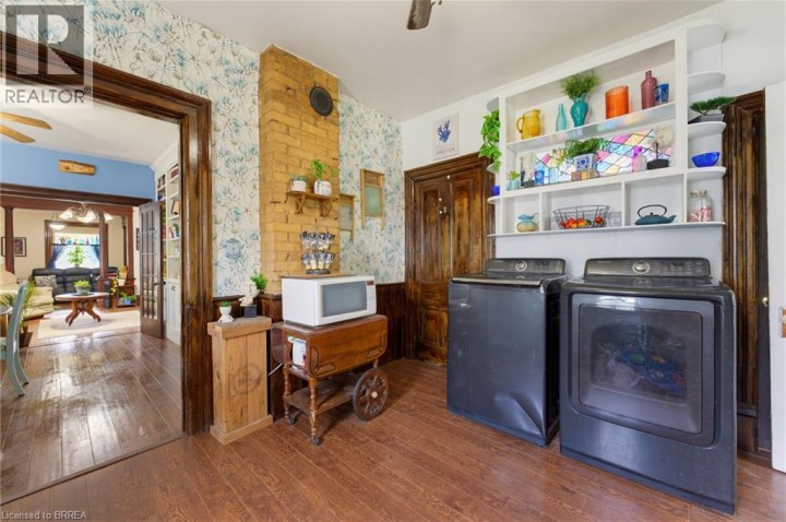 Photo 13 at 122 William Street, North Ward, Brantford