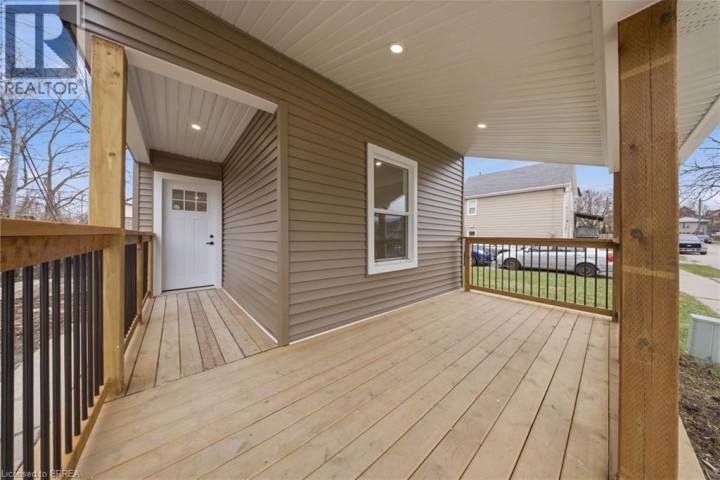 Photo 3 at 17 Able Avenue, Victoria / Arthur, Brantford
