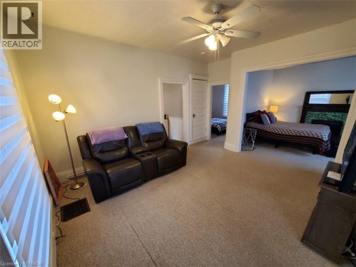 Photo 8 at 86 Victoria Street, Victoria / Arthur, Brantford