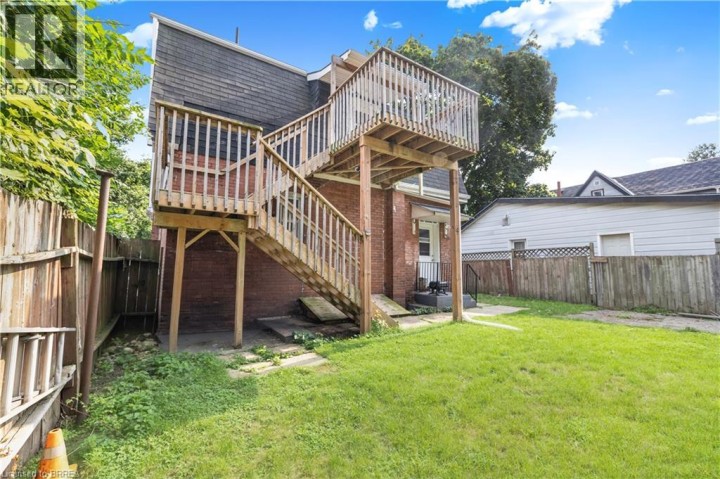 Photo 12 at 86 Victoria Street, Victoria / Arthur, Brantford