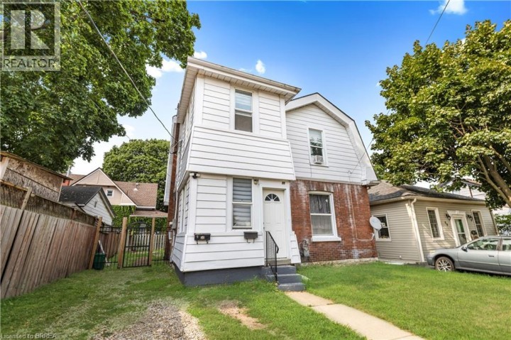 Photo 2 at 86 Victoria Street, Victoria / Arthur, Brantford