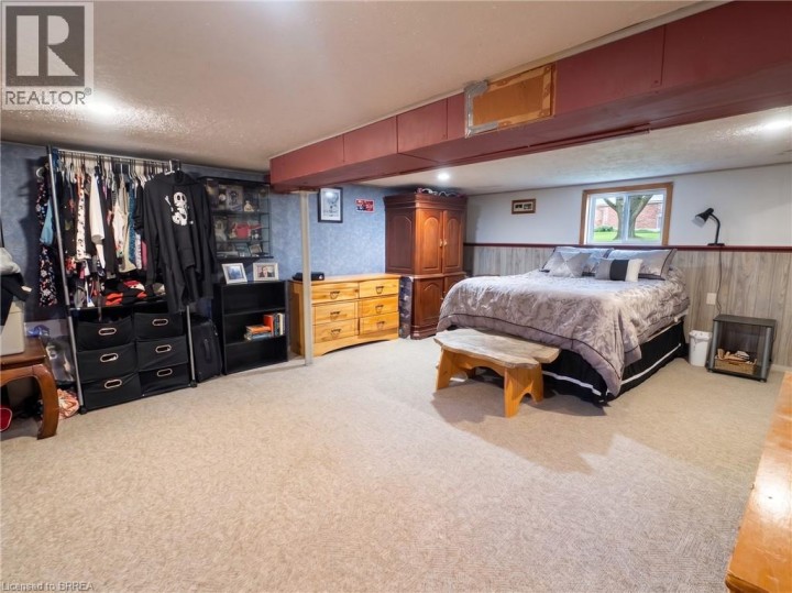 Photo 13 at 92 Mary Street, Victoria / Arthur, Brantford