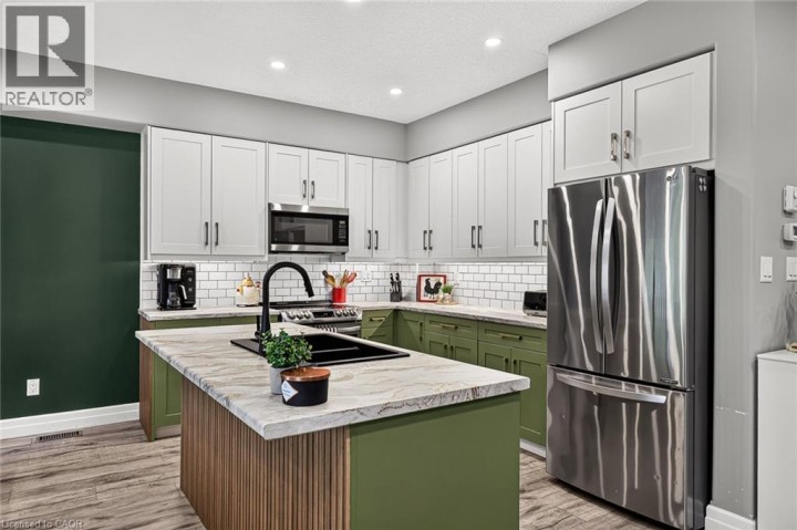 Photo 3 at 205 S Victoria Street, Woodstock - South, Woodstock
