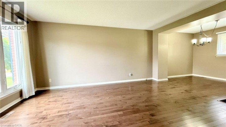 Photo 10 at 140 Woodlawn Avenue, Woodlawn, Brantford