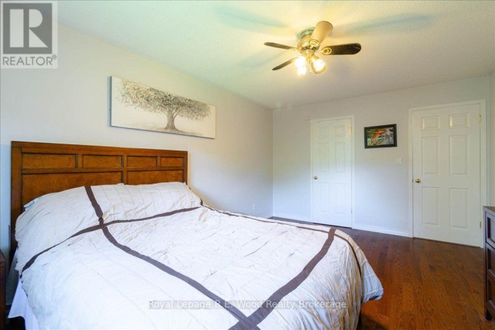 Photo 11 at 2 Oriole Crescent, Woodstock - North, Woodstock