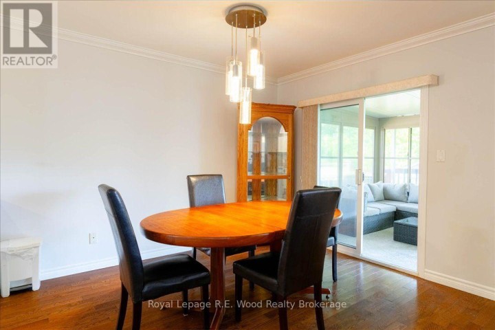 Photo 25 at 2 Oriole Crescent, Woodstock - North, Woodstock