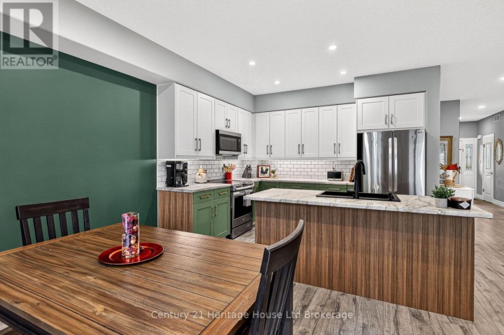 Photo 17 at 205 S Victoria Street, Woodstock - South, Woodstock