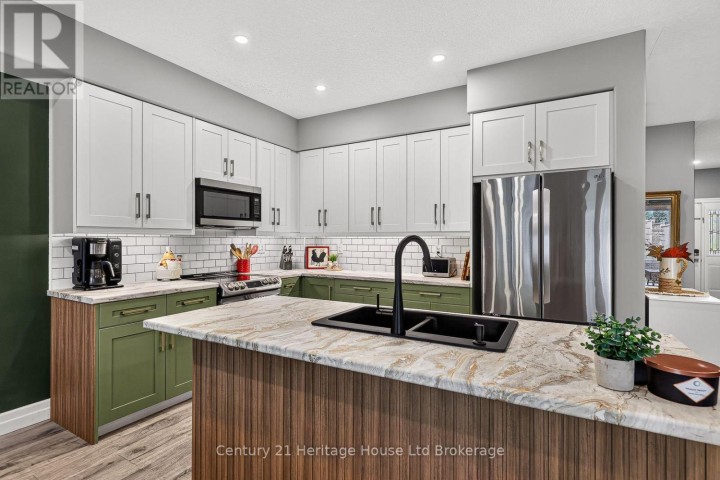 Photo 18 at 205 S Victoria Street, Woodstock - South, Woodstock