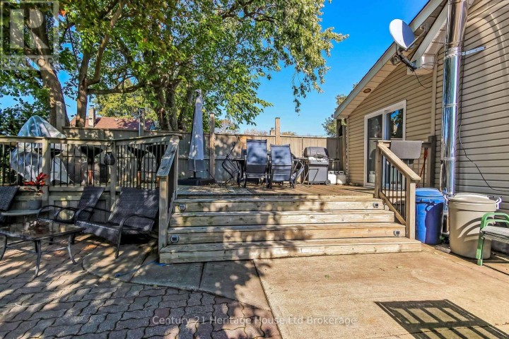 Photo 15 at 36 Alexander Drive, Brantford