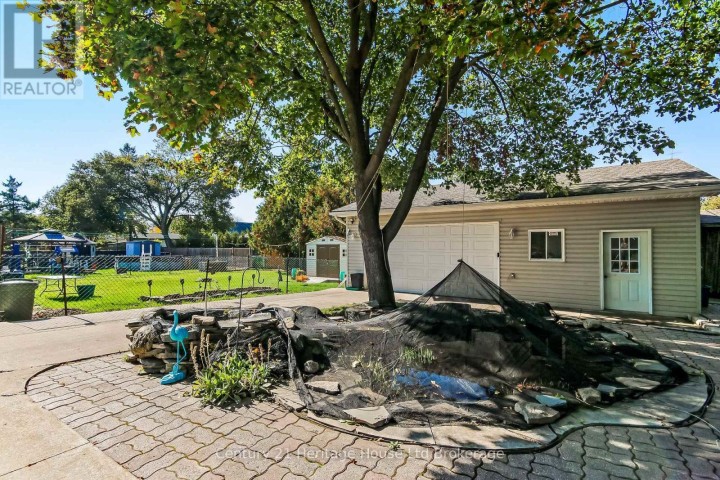 Photo 16 at 36 Alexander Drive, Brantford