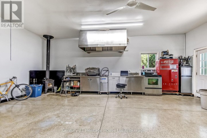 Photo 18 at 36 Alexander Drive, Brantford