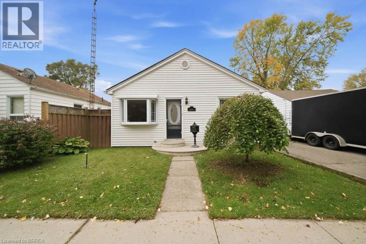 Photo 1 at 69 Sixth Avenue, Eagle Place East, Brantford