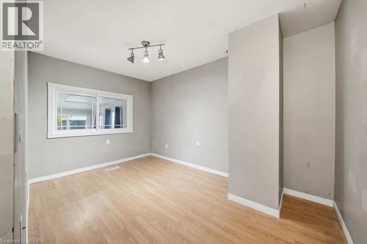 Photo 20 at 69 Sixth Avenue, Eagle Place East, Brantford