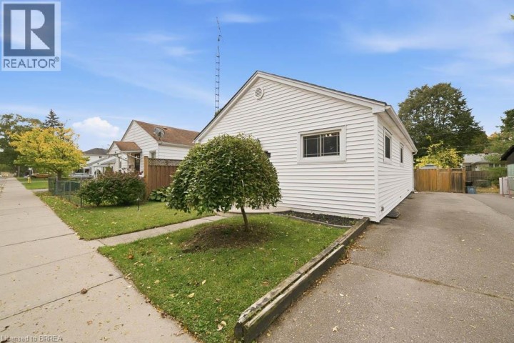 Photo 3 at 69 Sixth Avenue, Eagle Place East, Brantford