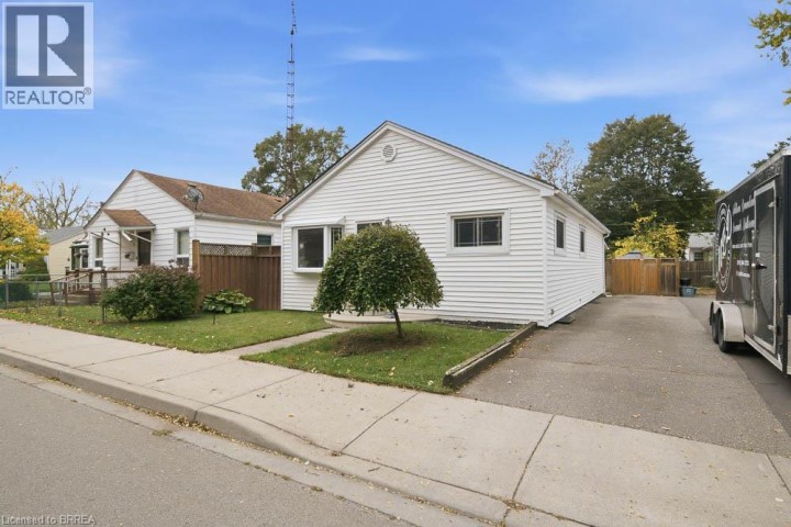 Photo 7 at 69 Sixth Avenue, Eagle Place East, Brantford