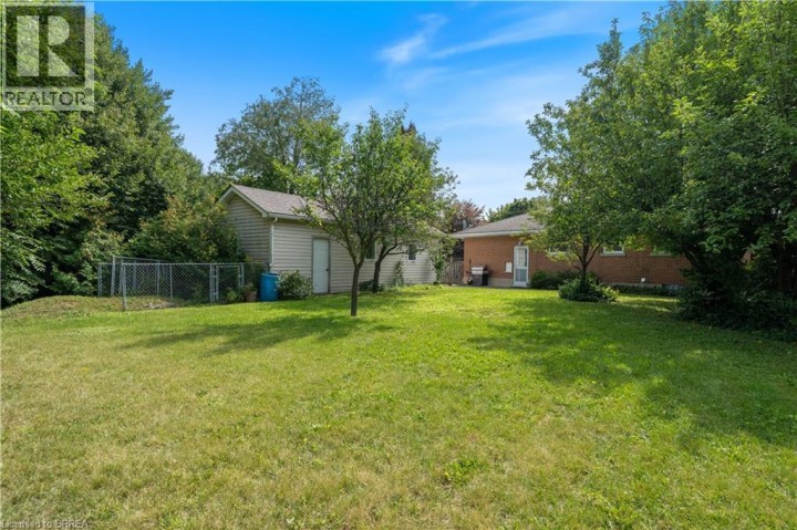 Photo 34 at 25 Wayne Drive, Fairview / Greenbrier, Brantford