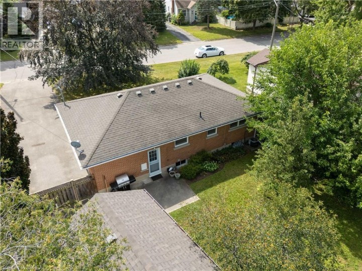 Photo 4 at 25 Wayne Drive, Fairview / Greenbrier, Brantford