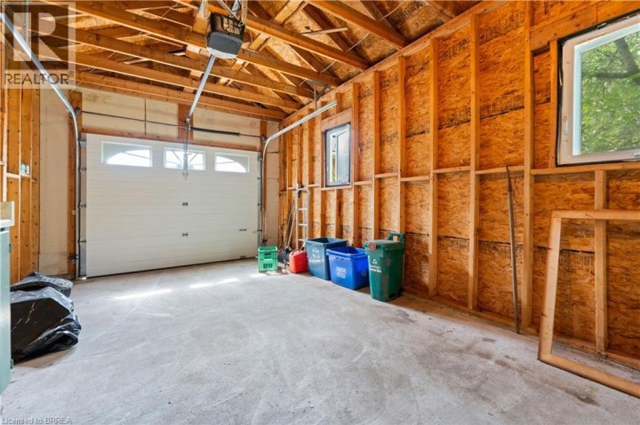 Photo 30 at 25 Wayne Drive, Fairview / Greenbrier, Brantford