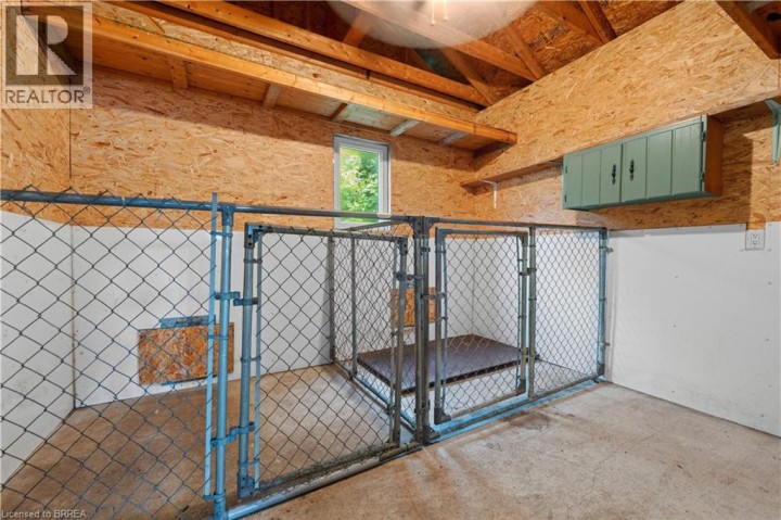Photo 29 at 25 Wayne Drive, Fairview / Greenbrier, Brantford