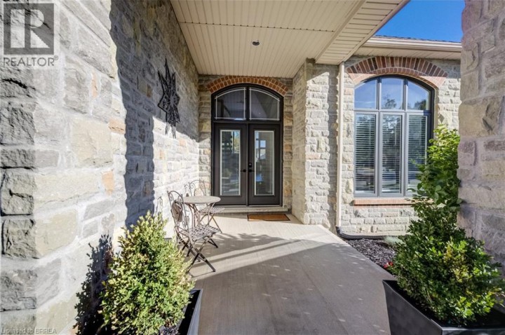 Photo 3 at 4 Lawren S Harris Drive, Northridge, Brantford
