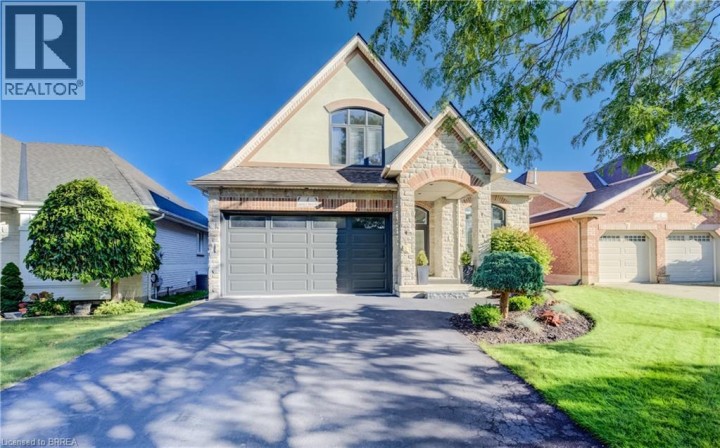 Photo 2 at 4 Lawren S Harris Drive, Northridge, Brantford