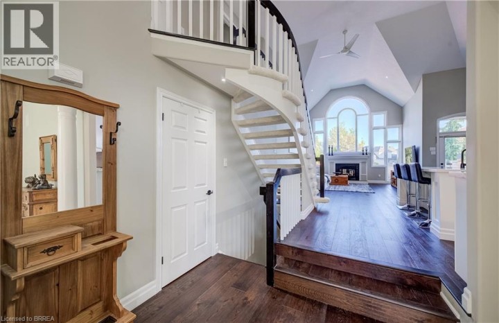 Photo 6 at 4 Lawren S Harris Drive, Northridge, Brantford