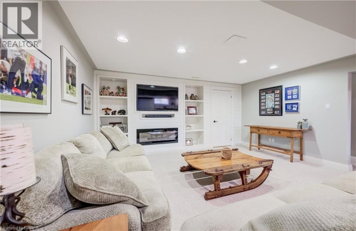 Photo 34 at 4 Lawren S Harris Drive, Northridge, Brantford