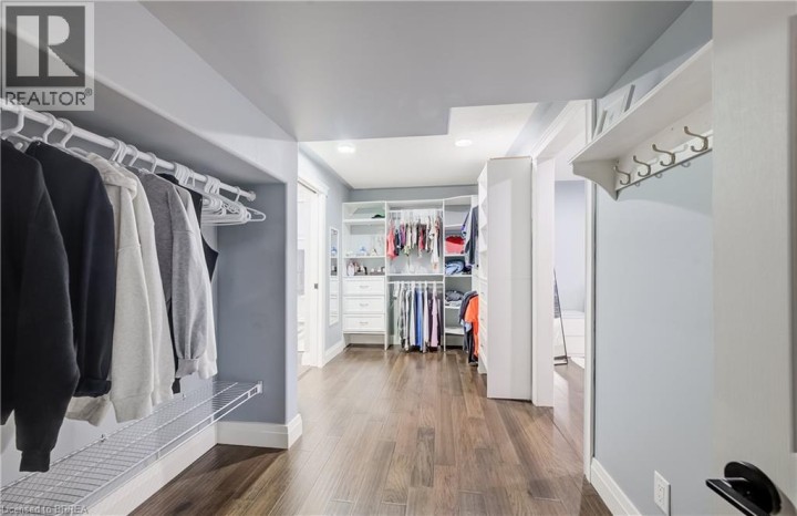 Photo 35 at 4 Lawren S Harris Drive, Northridge, Brantford