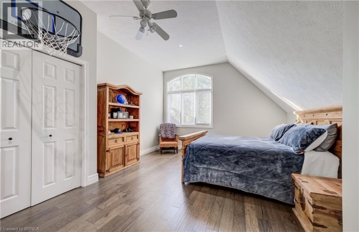 Photo 27 at 4 Lawren S Harris Drive, Northridge, Brantford