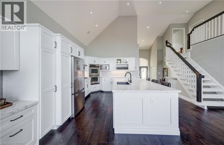 Photo 14 at 4 Lawren S Harris Drive, Northridge, Brantford