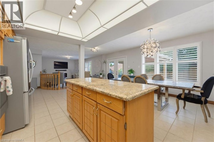 Photo 12 at 21 Cameron Lane, Brier Park, Brantford