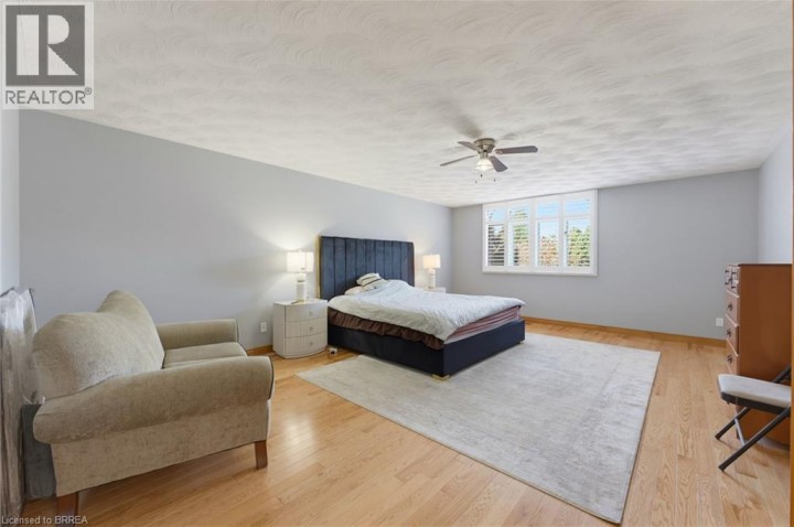Photo 15 at 21 Cameron Lane, Brier Park, Brantford