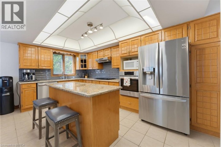 Photo 9 at 21 Cameron Lane, Brier Park, Brantford