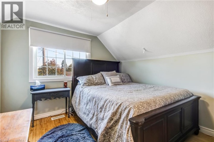 Photo 12 at 36 Alexander Drive, Holmedale, Brantford