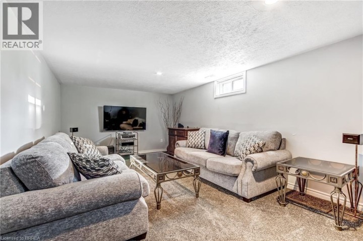Photo 14 at 36 Alexander Drive, Holmedale, Brantford
