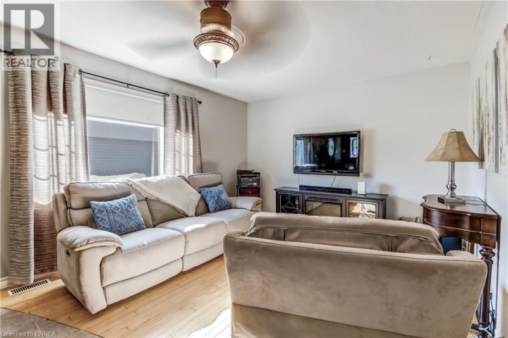 Photo 6 at 36 Alexander Drive, Holmedale, Brantford