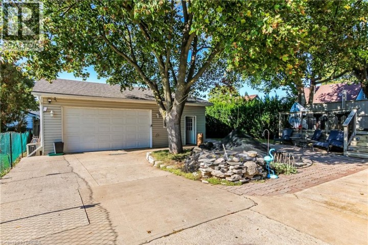 Photo 17 at 36 Alexander Drive, Holmedale, Brantford