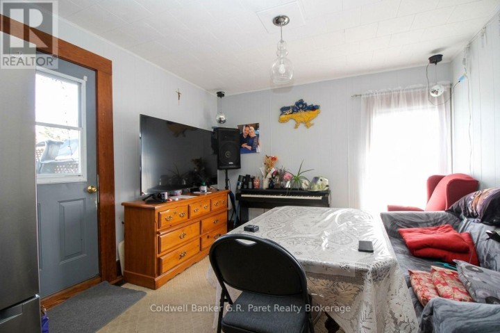 Photo 4 at 39 N Norfolk Street, Simcoe, Norfolk County