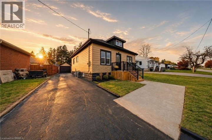 Photo 2 at 24 N Park Road, Echo Place, Brantford