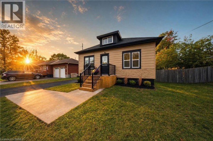 Photo 3 at 24 N Park Road, Echo Place, Brantford